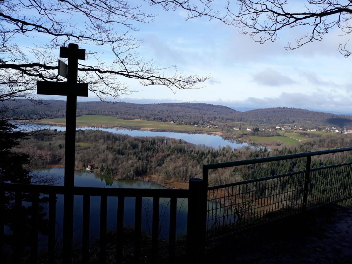 Entre Lacs Et Montagnes , Maison Individuelle,Lits Prepares, Parking Et Menage Inclus Baresia-sur-l'Ain Buitenkant foto