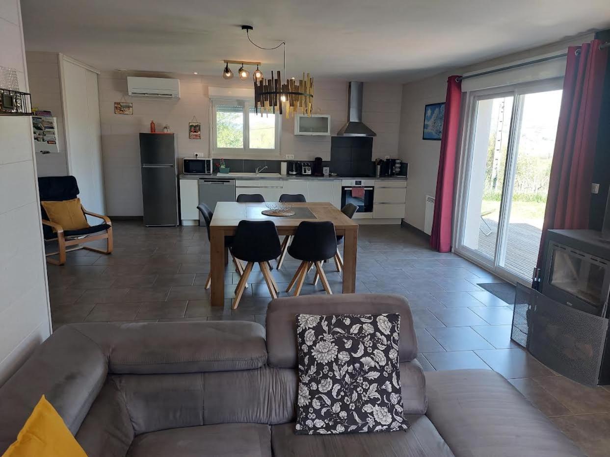 Entre Lacs Et Montagnes , Maison Individuelle,Lits Prepares, Parking Et Menage Inclus Baresia-sur-l'Ain Buitenkant foto